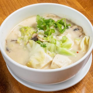 Tom Kha